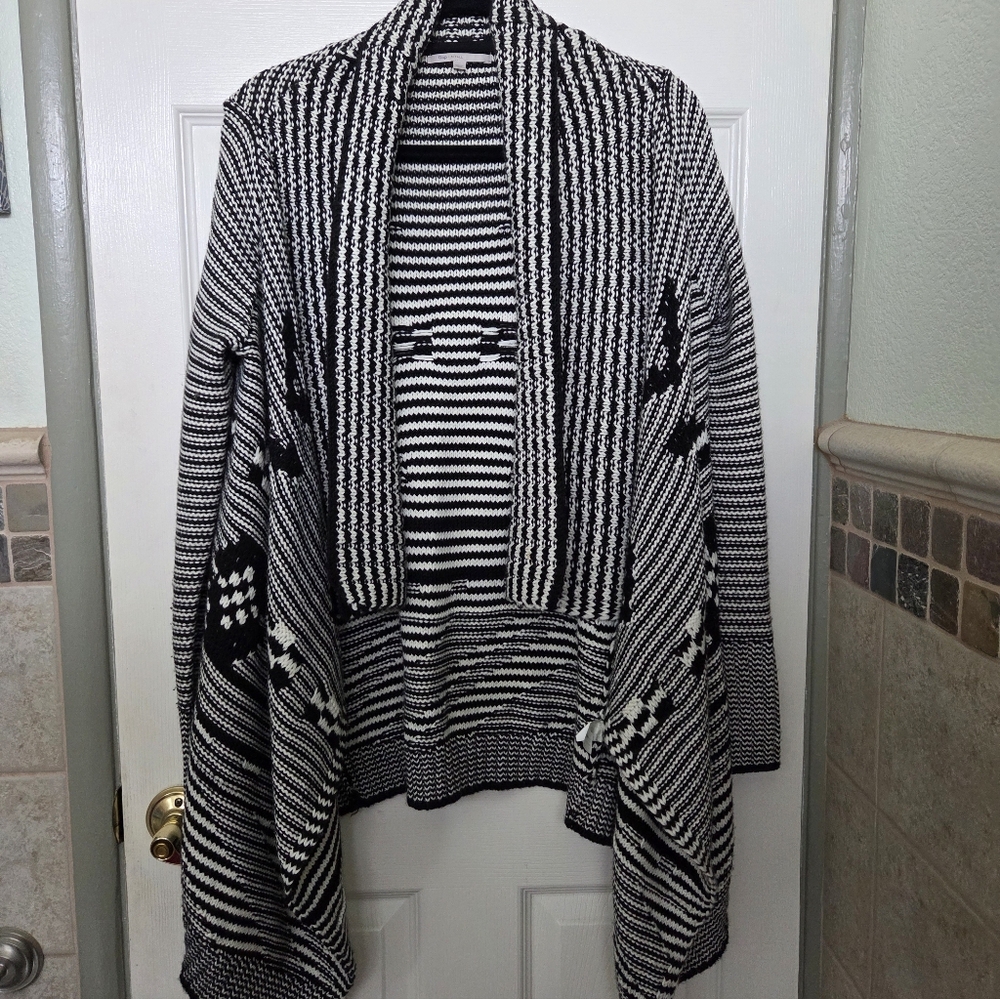 Gap Striped Southwestern Design Black and White Cardigan Cabincore Boho Med.Tall - Picture 9 of 10